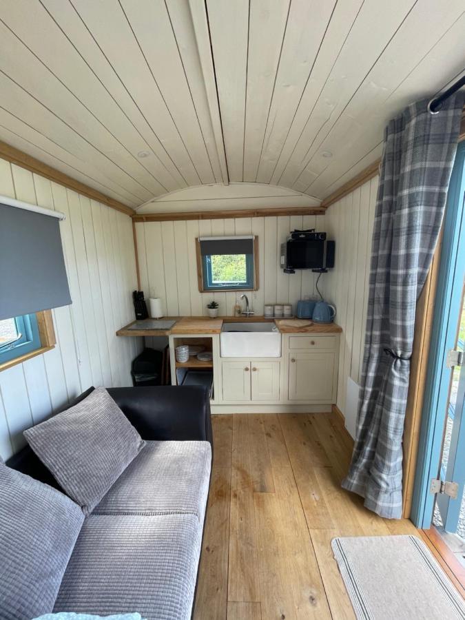 Apartamento The Shepards Hut Llwyn-Dafydd Exterior foto